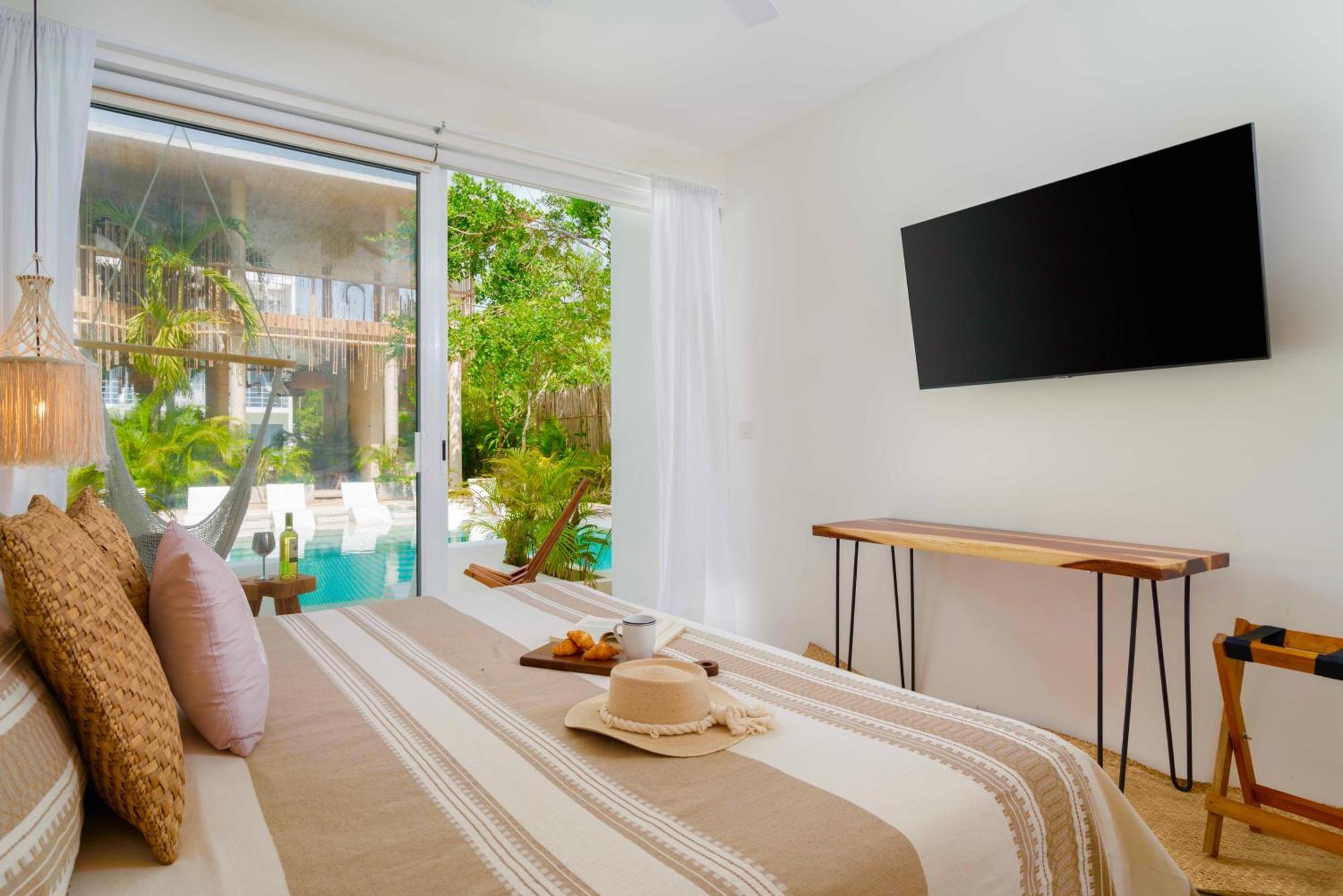 Beautiful Swim-up With Private Terrace, Pool And Jungle Gym Apartamento