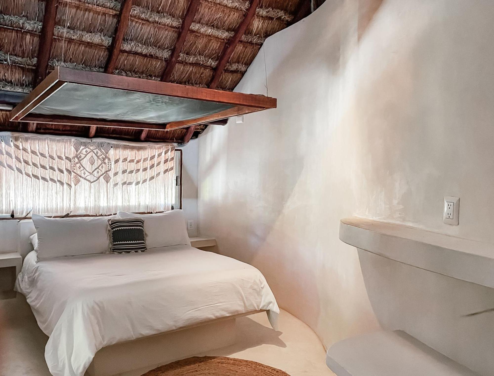 Hotel Amansala