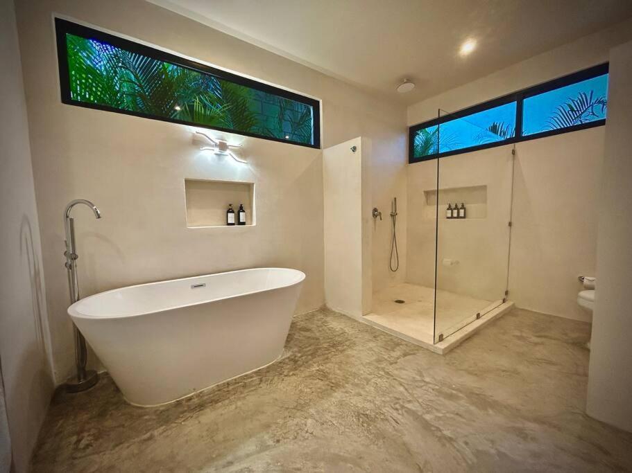 Stunning In The Heart Of La Veleta - Casa Jardin *