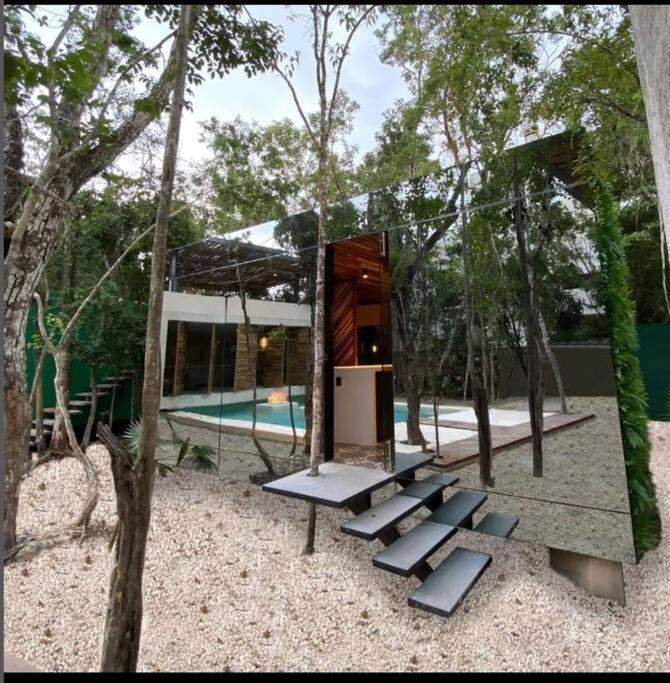 Reflective Jungle Treehouse With Plunge Pool *