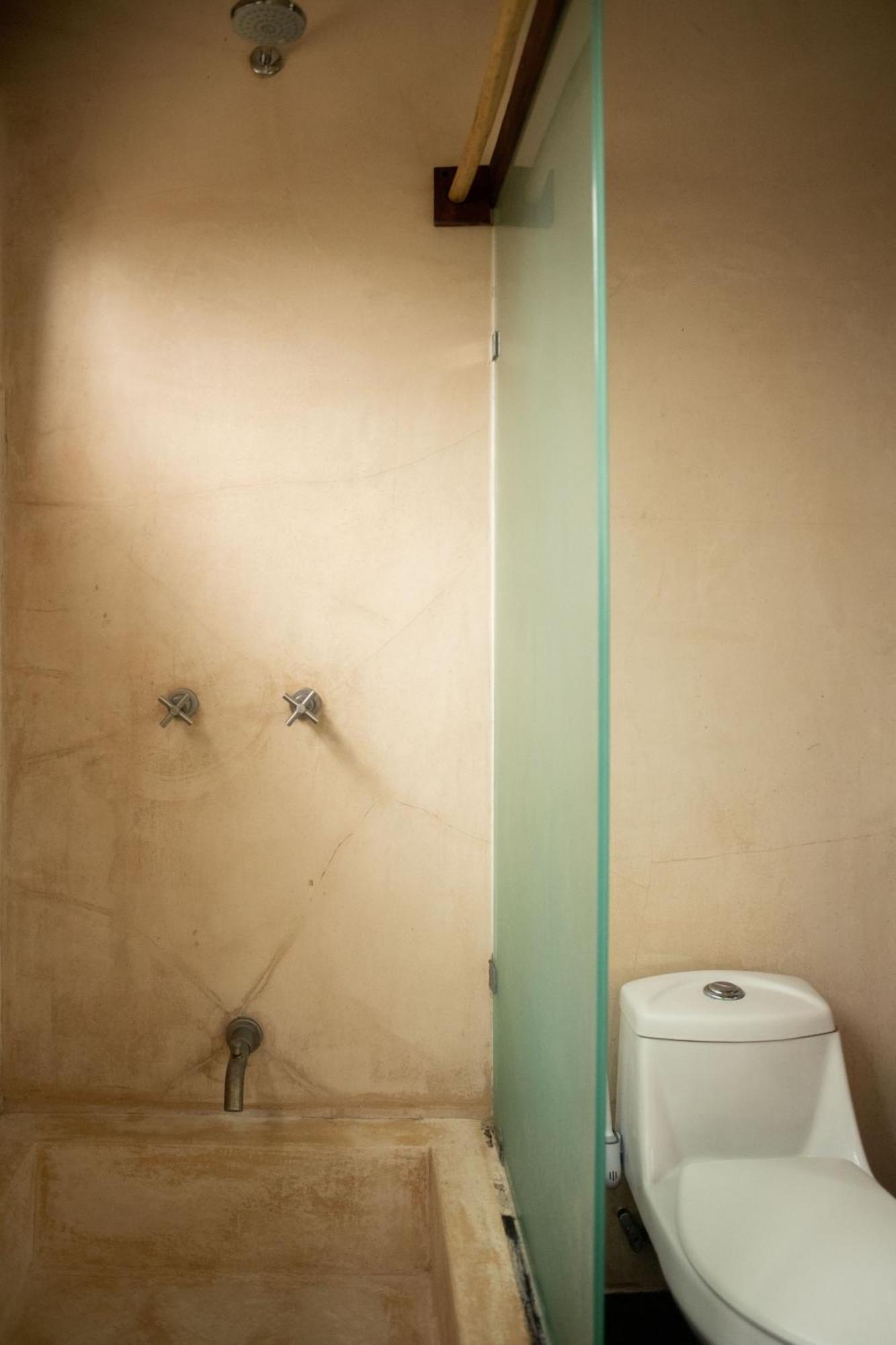 Bufo Alvarius Hotel