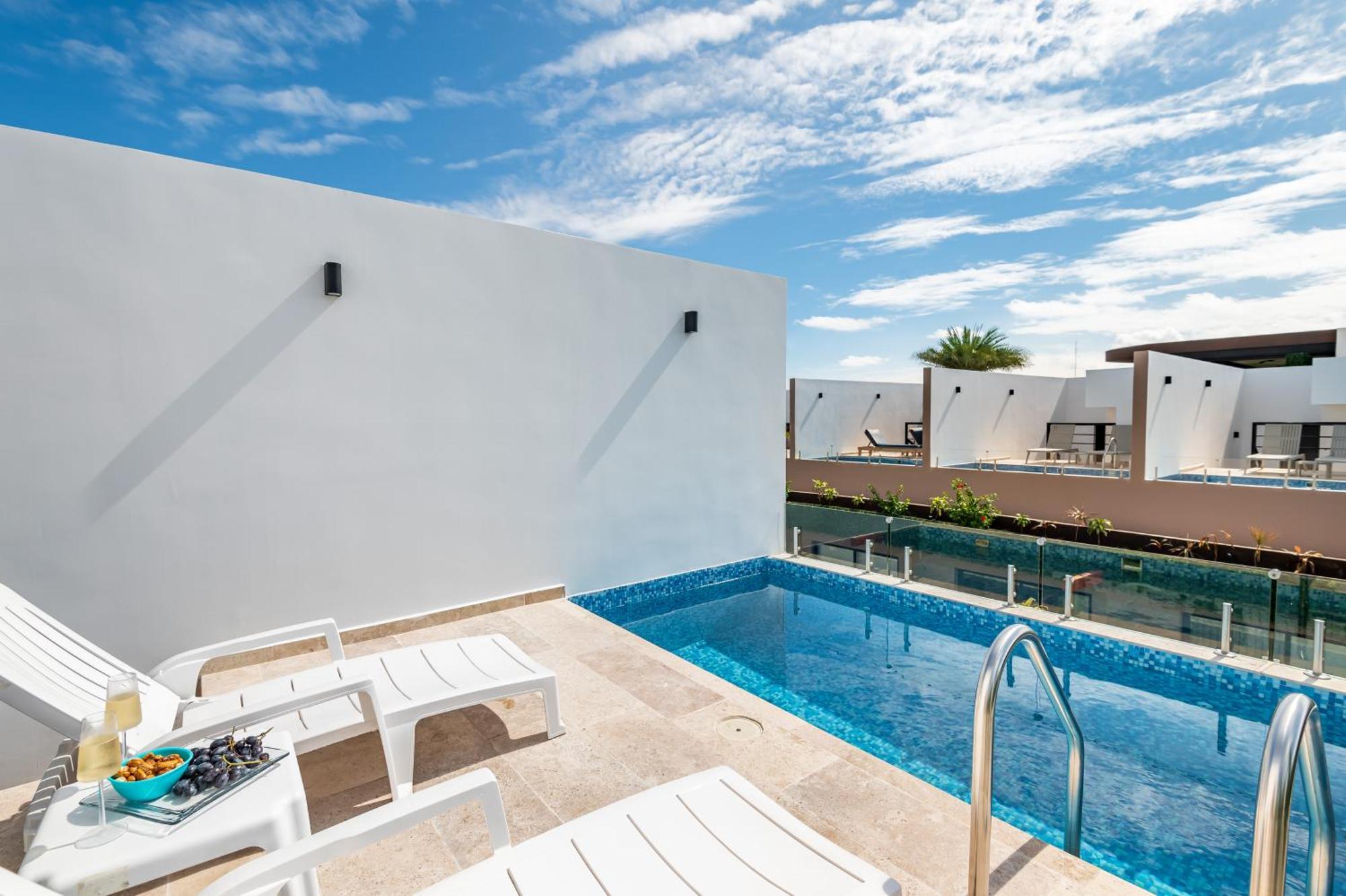 At Menesse Tulum