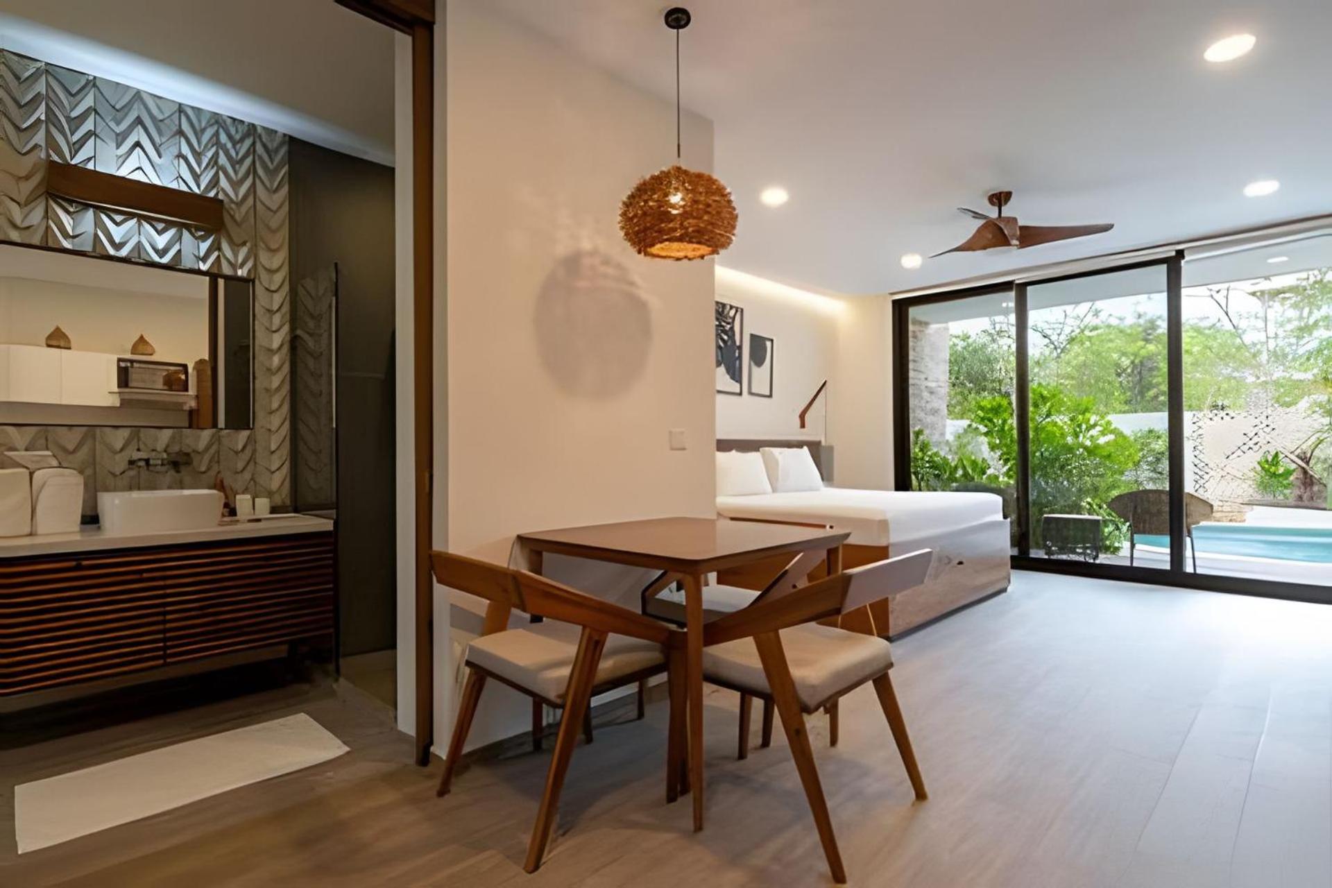Apartment Moots *