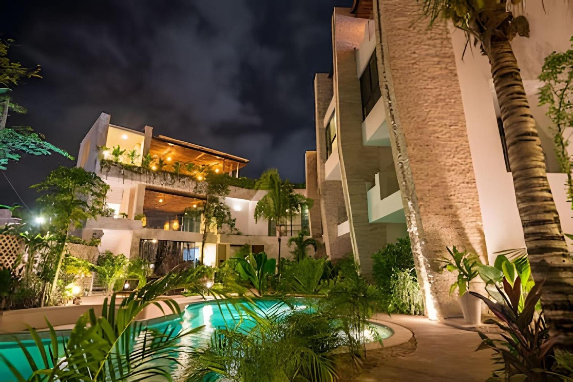 Moots Tulum