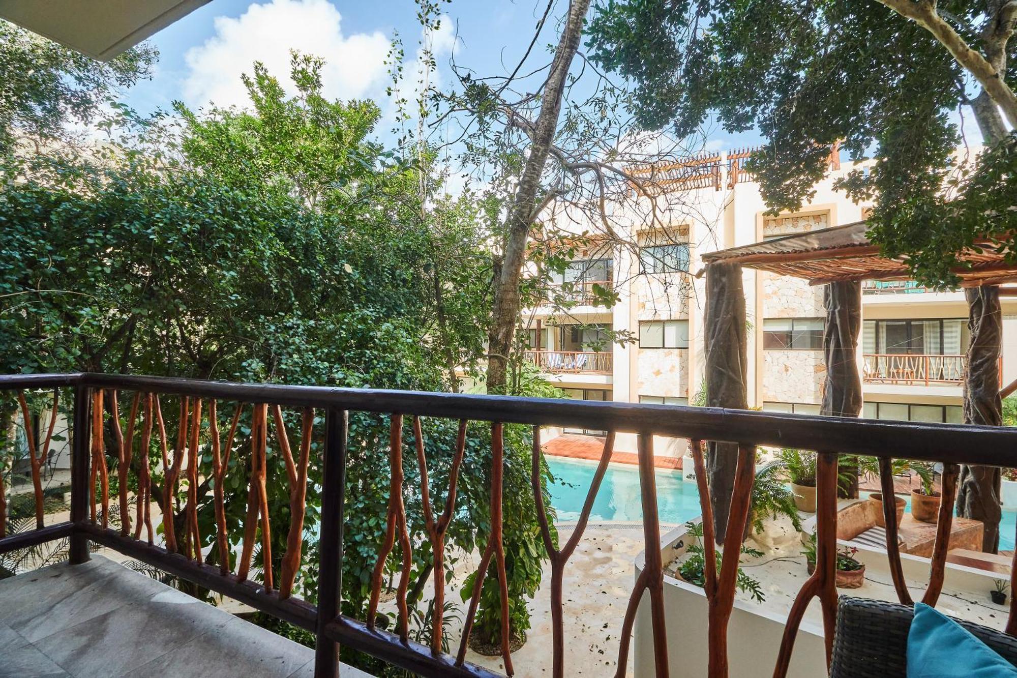 Dorian Gray - Pool & Club Access & 300mbps Wifi *