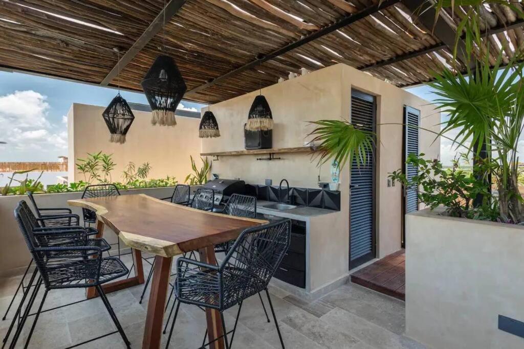 Luxury Beachfront Penthouse With Private Pool Tulum