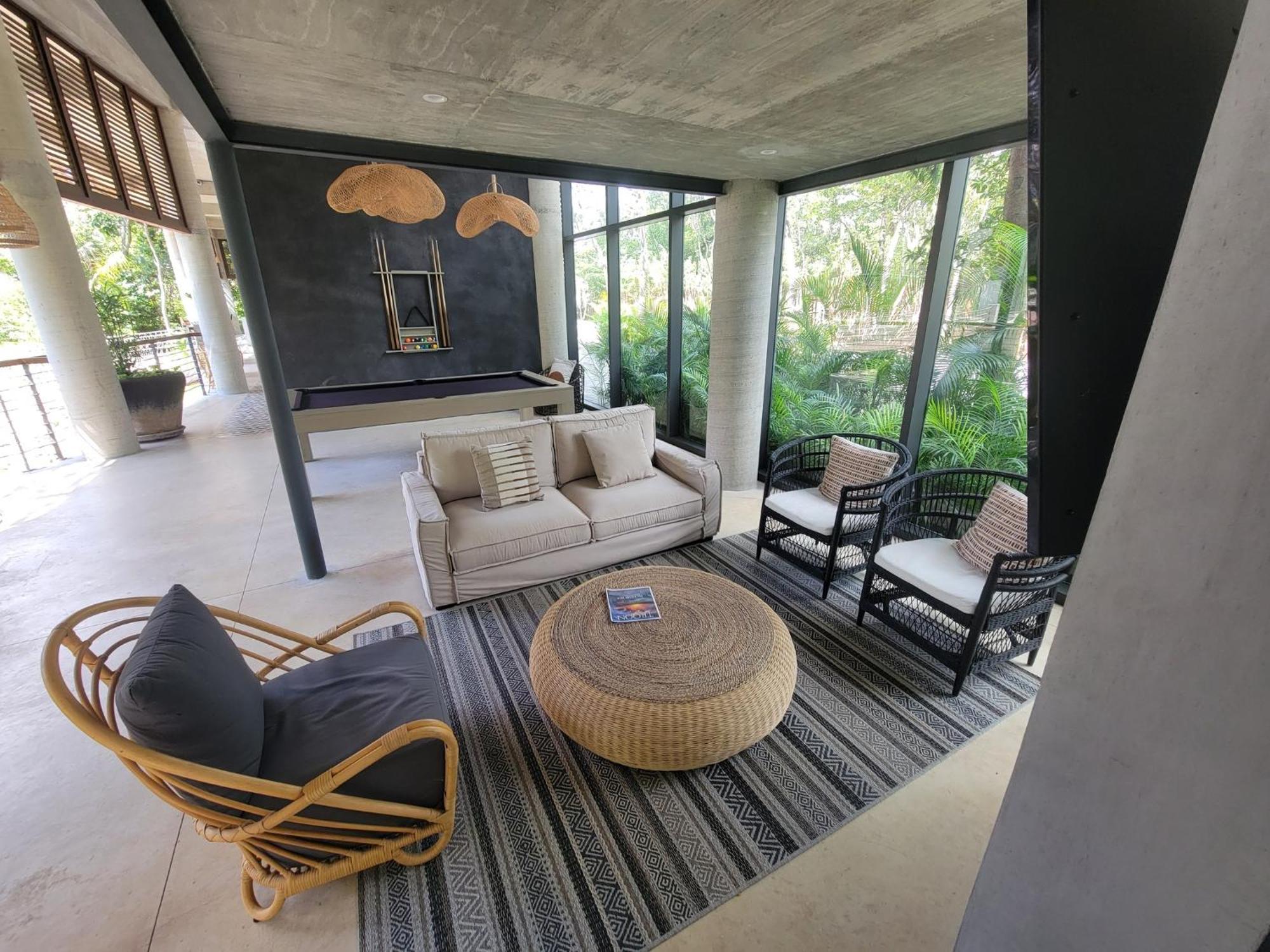Xalet Luxury Condos. *
