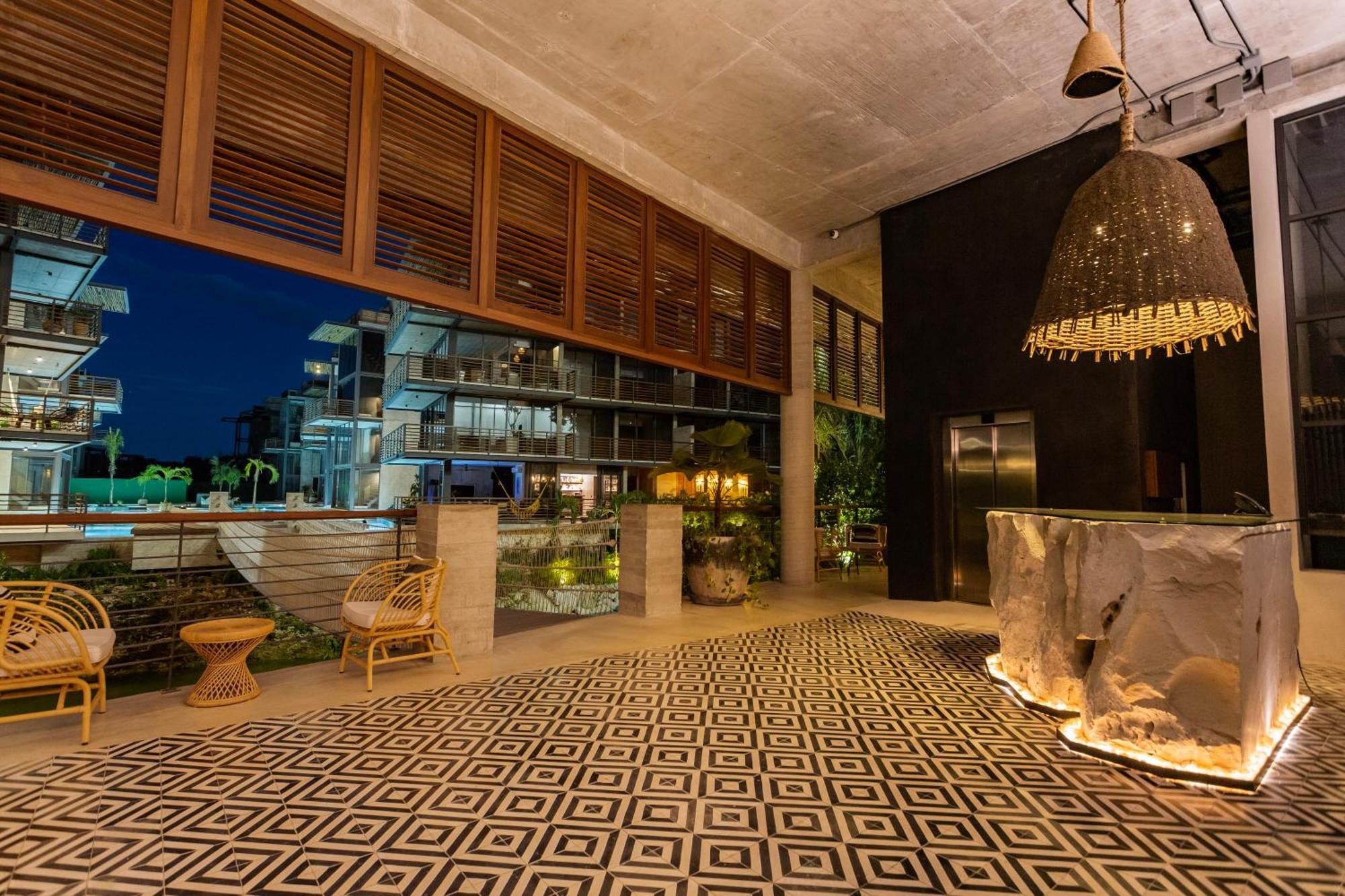 Luxury Penthouse - Jacuzzi, Gym, Pool, Sauna & Bbq Apartamento *