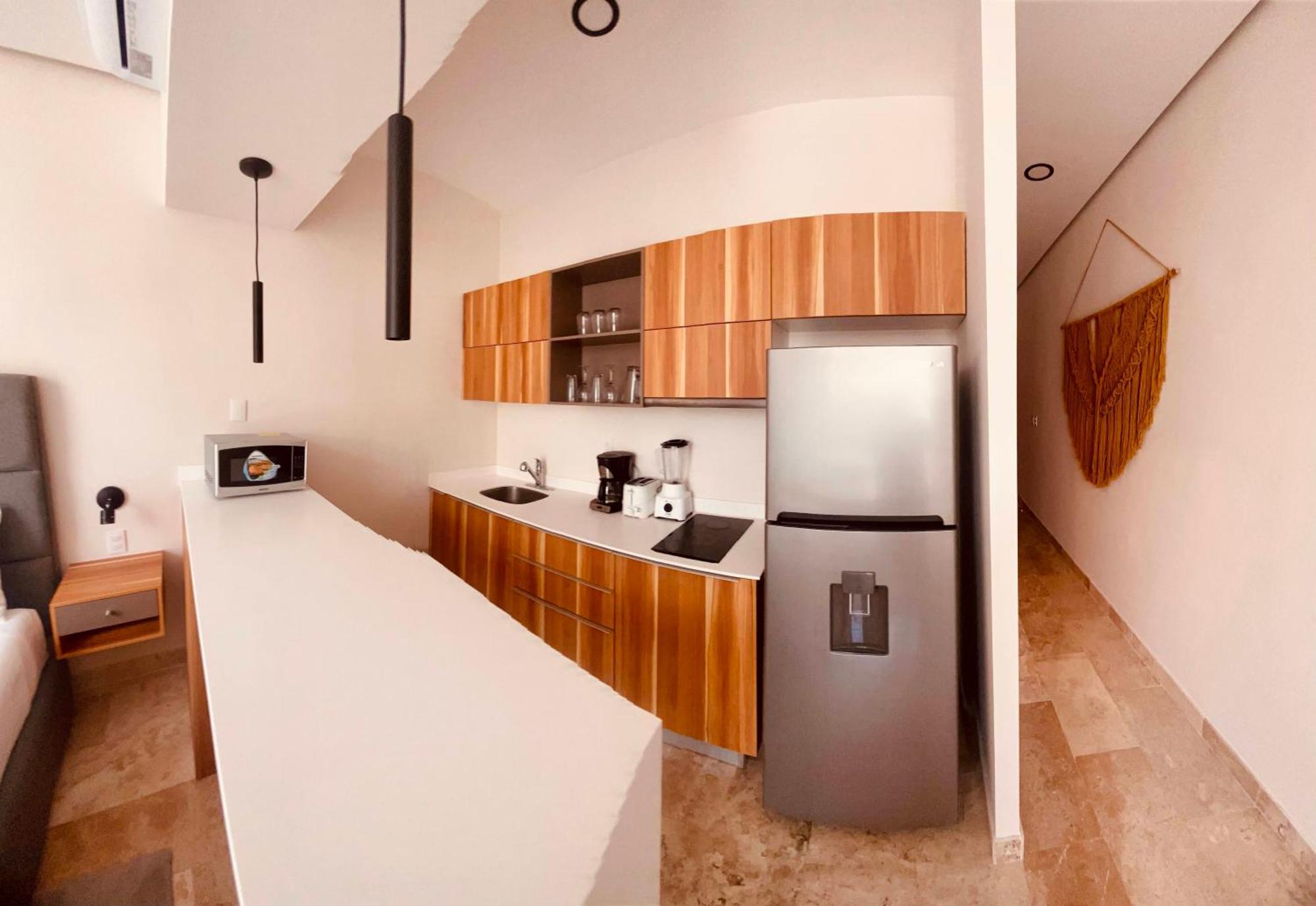Oscar Wilde - Ph With Private Rooftop And Plunge Pool & Gym & Club Access