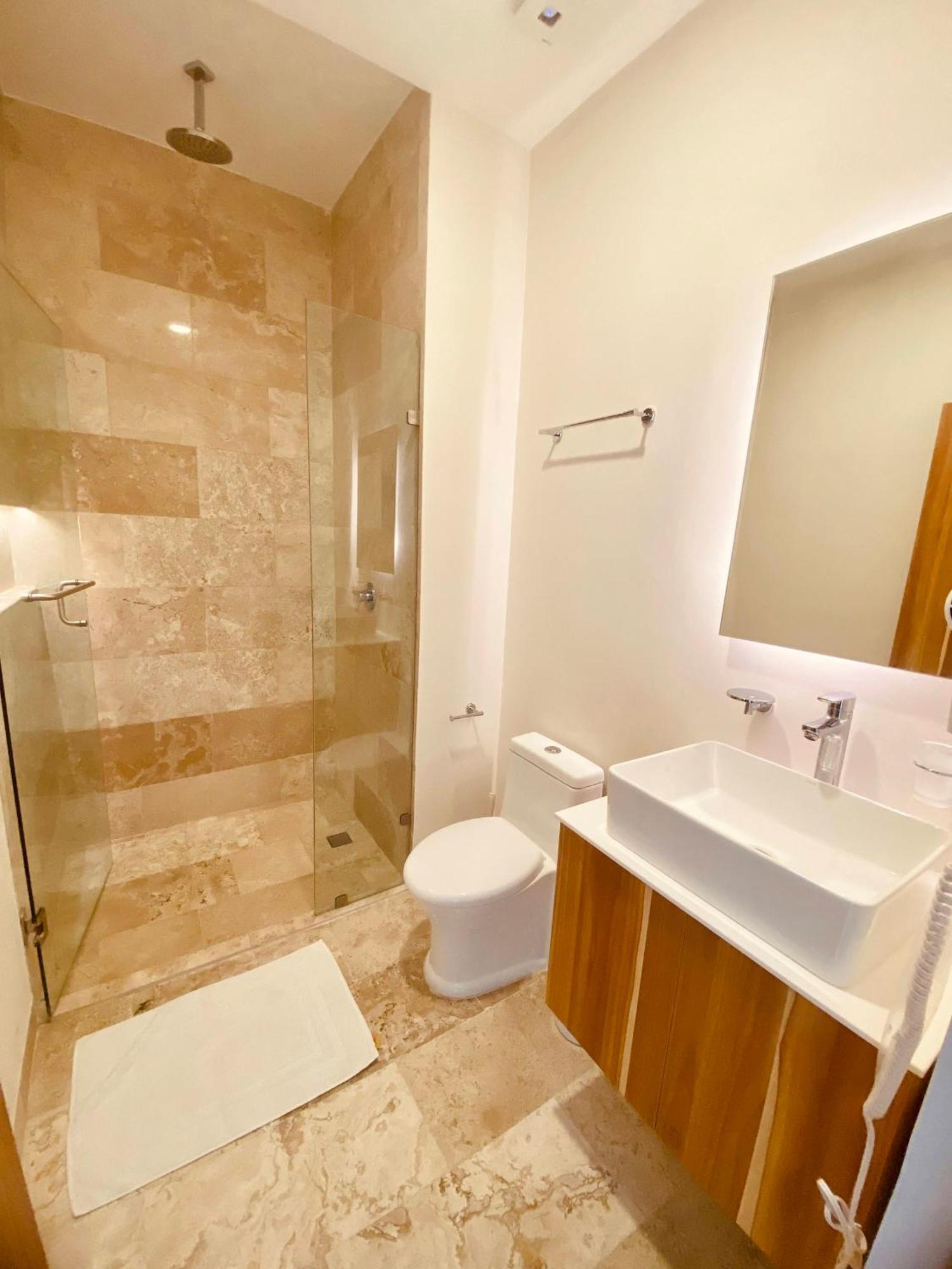 Oscar Wilde - Ph With Private Rooftop And Plunge Pool & Gym & Club Access *
