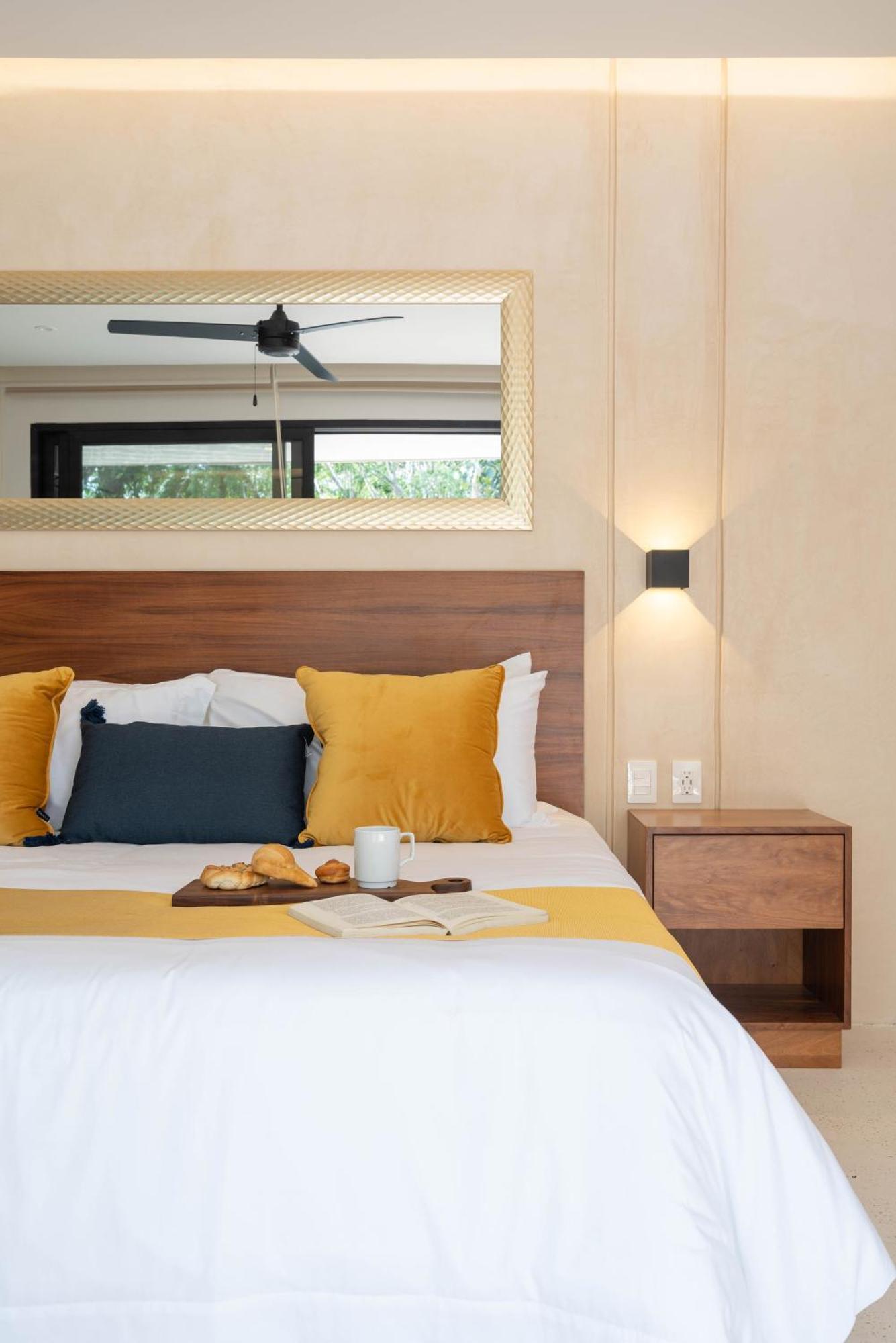 Apartment At Treetops *