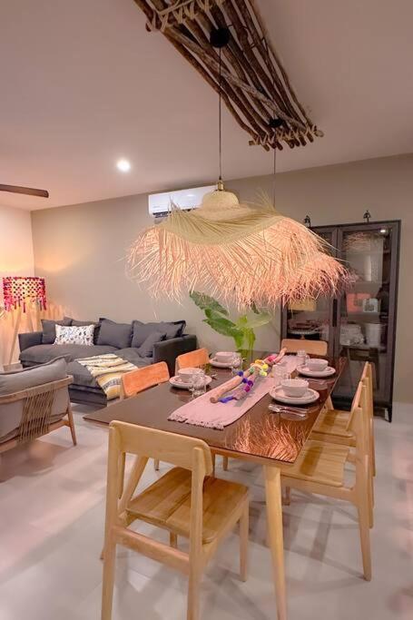 Discover, Explore Y Enjoy Tulum
