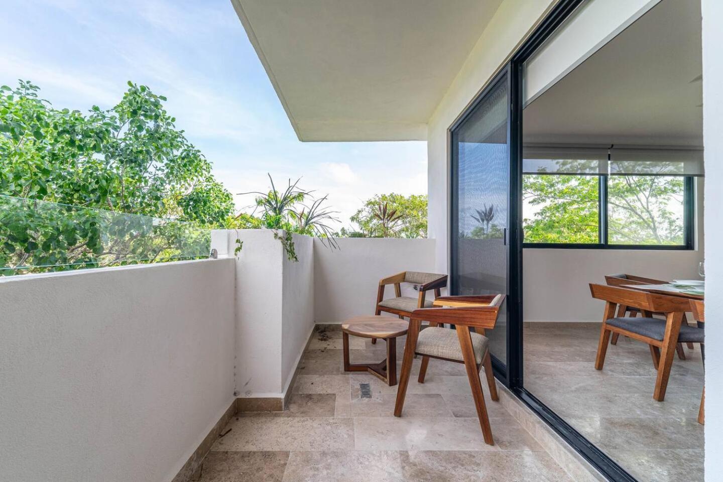 Lux With Private Plunge Pool, Gym *