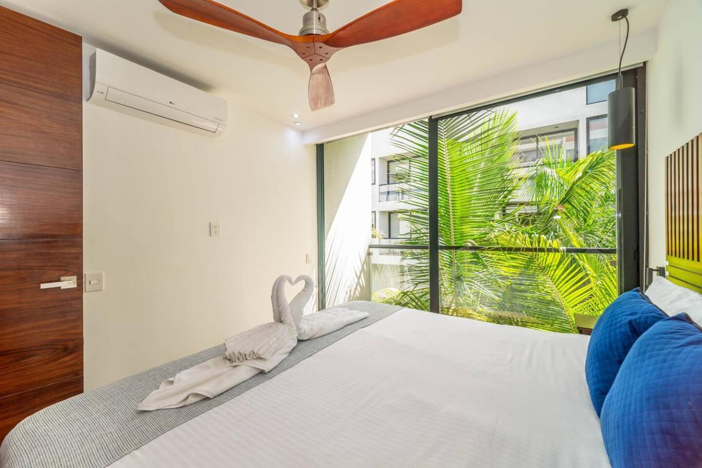 1 Bd Luxury With Balcony In Trendy La Veleta Сasa de vacaciones