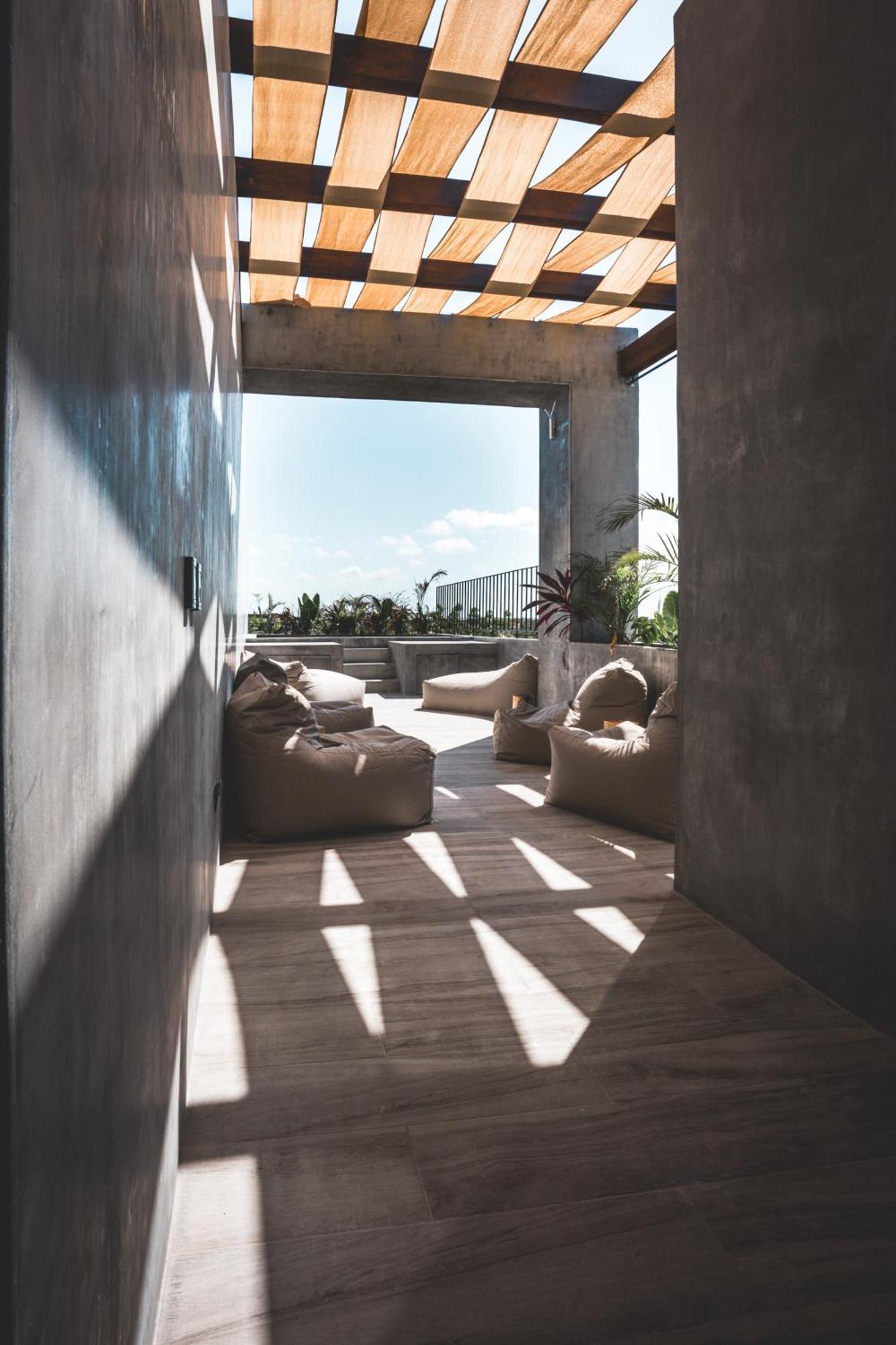 Urbano By Sundara Apartahotel