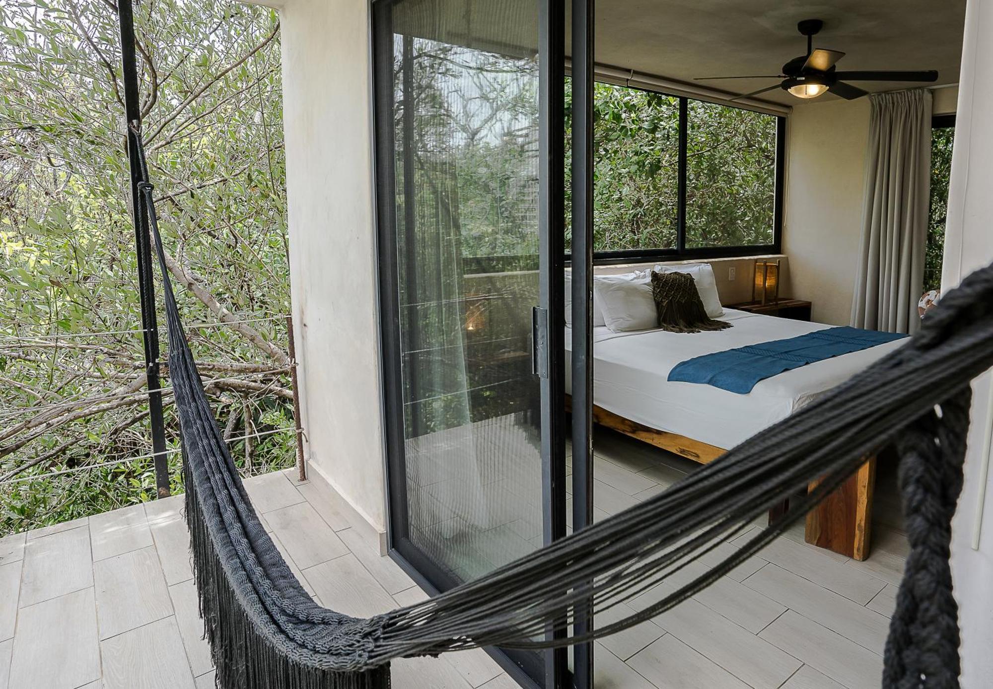 Sunset House Hotel