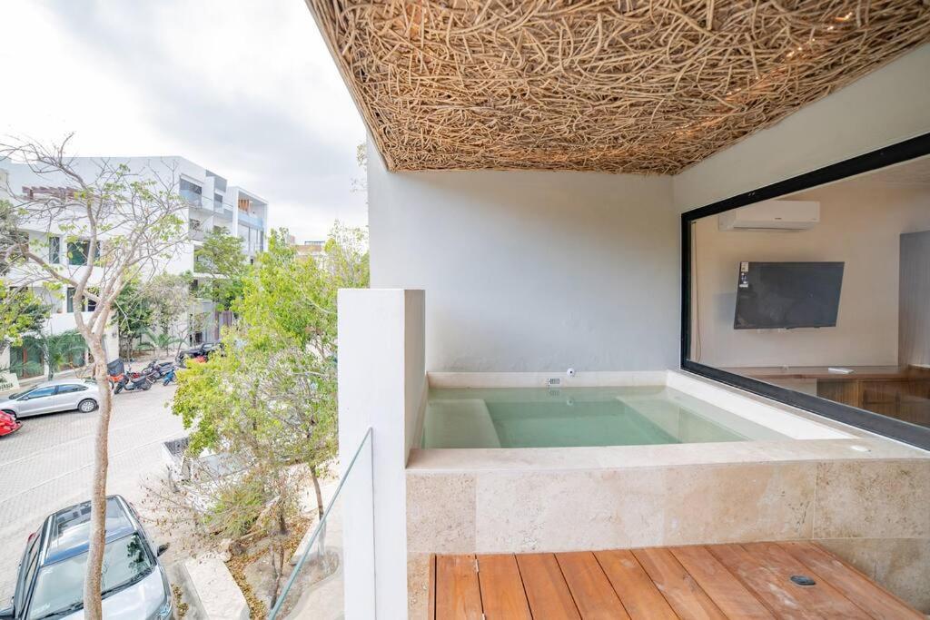 Apartment Tequila Sunrise103 Plunge Pool Access