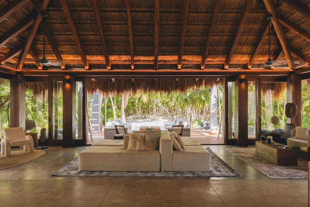 Luxury In Sian Villa