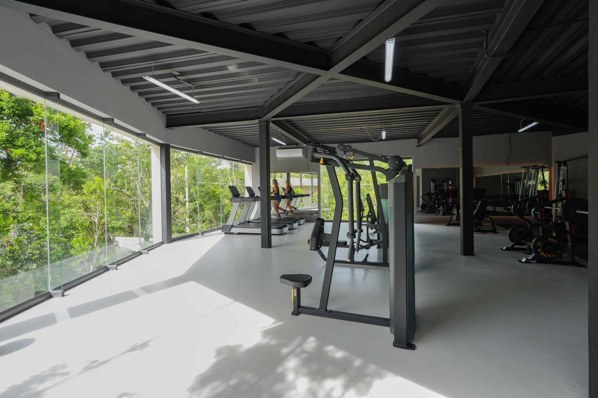 Luxury Jungle Loft With Gym, Pools And Rooftop Terrace *