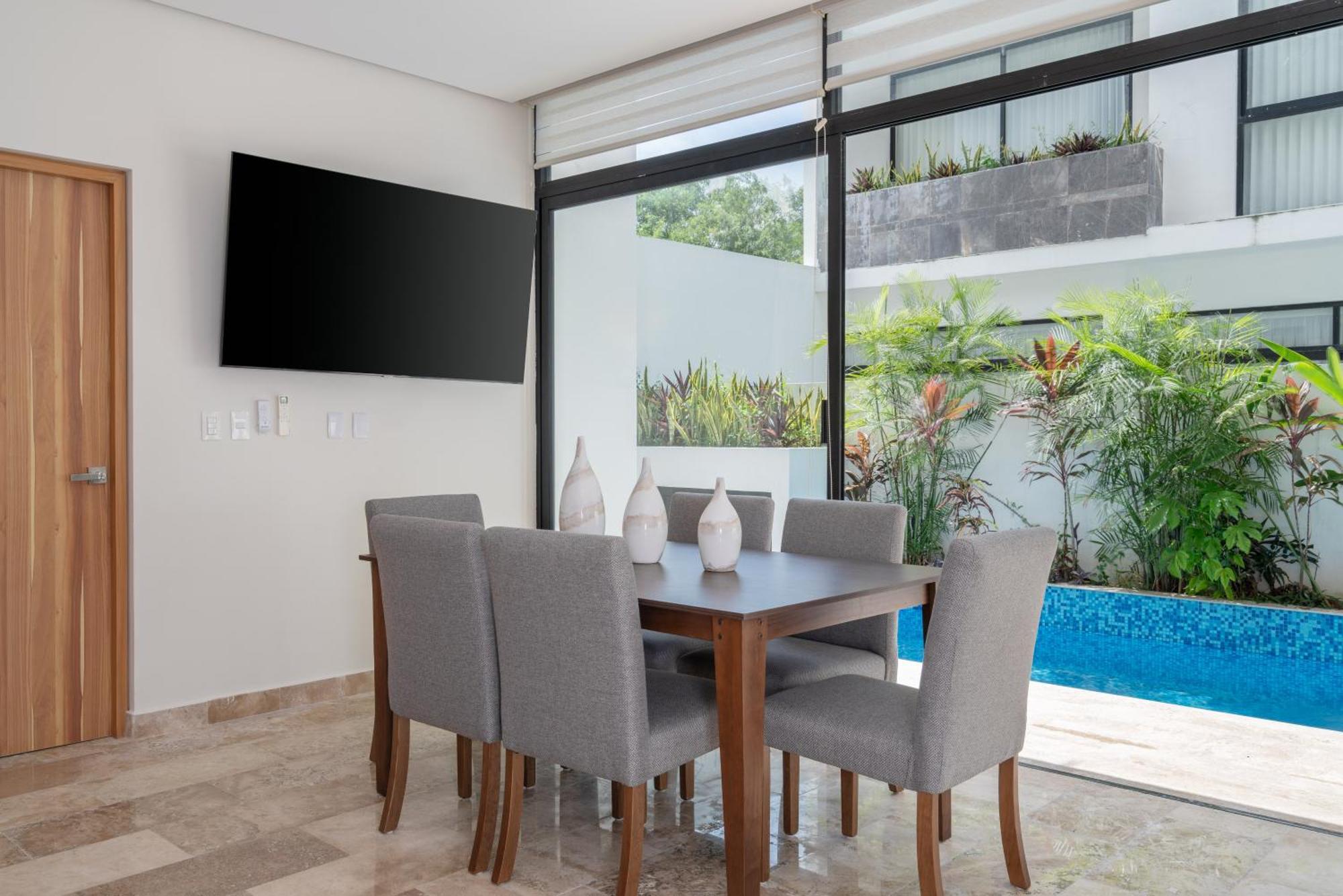 Private Pool Retreat Roof Terrace Gym Access Apartamento *