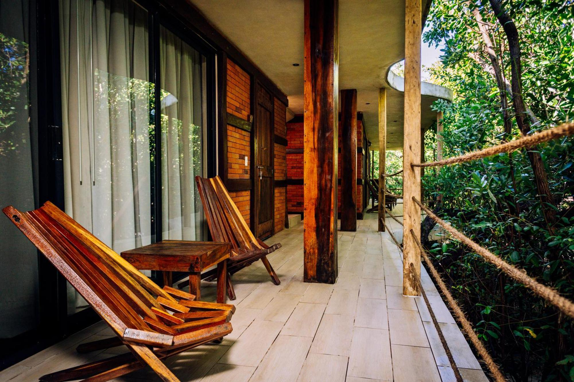 Sunset House 2*