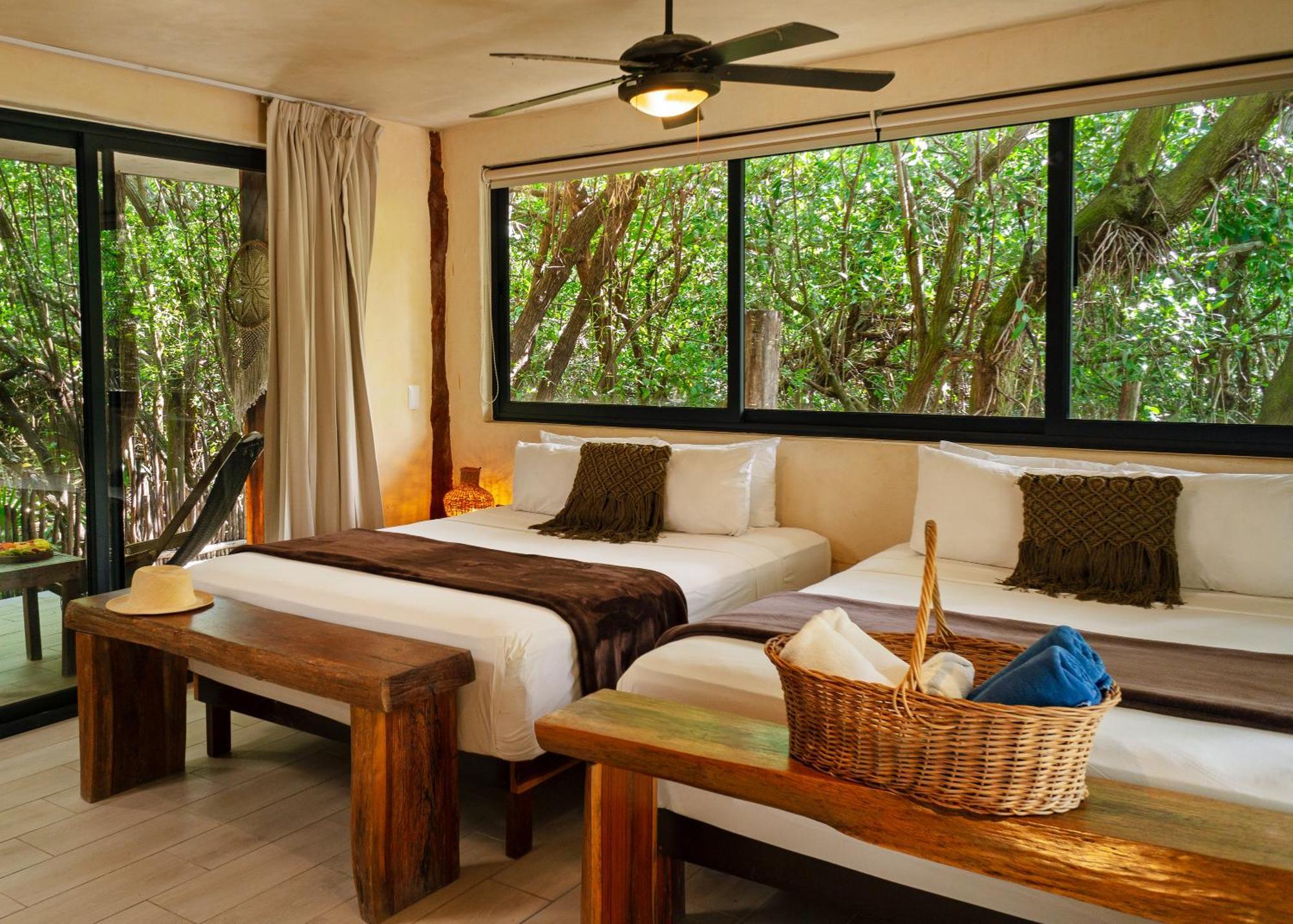 Sunset House 2*