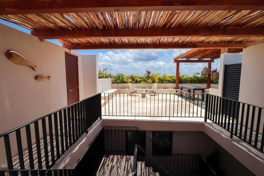2 Bdr Stunning Designer Loft - Centro *