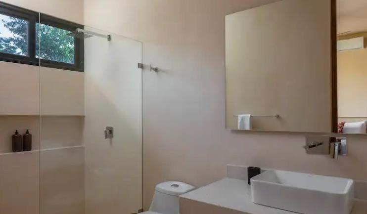 Elegant 4-Bedroom Villa With Dedicated Concierge *