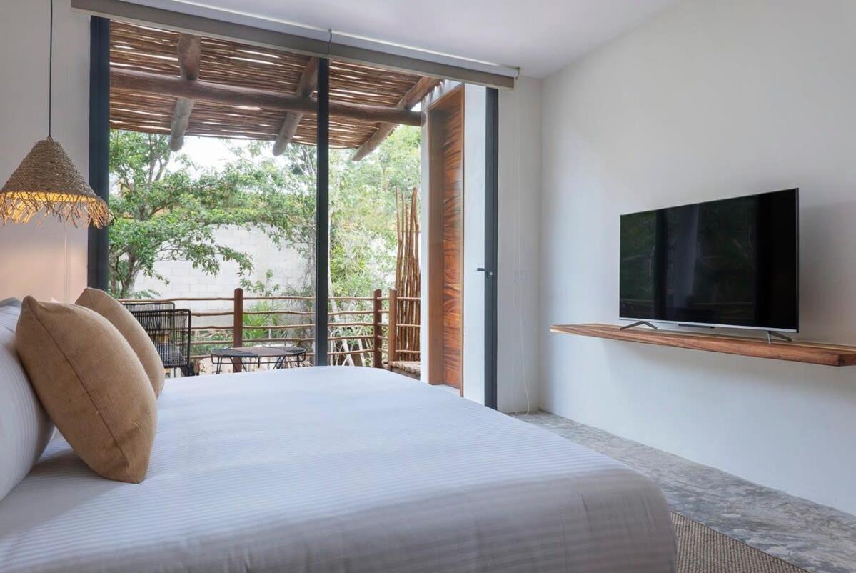 4br Jacuzzi Private Pool Gated Community Villa Tulum