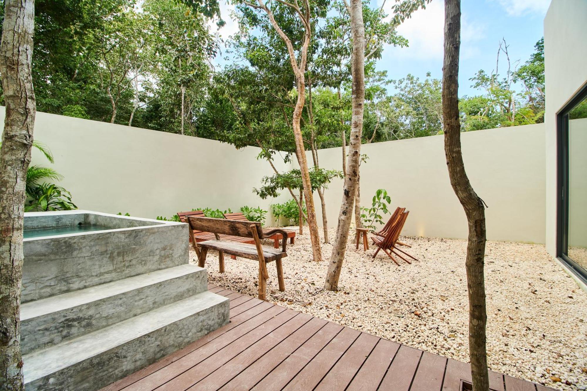Villa Luxury With Private Pools, Terrace & Rooftop Terrace *