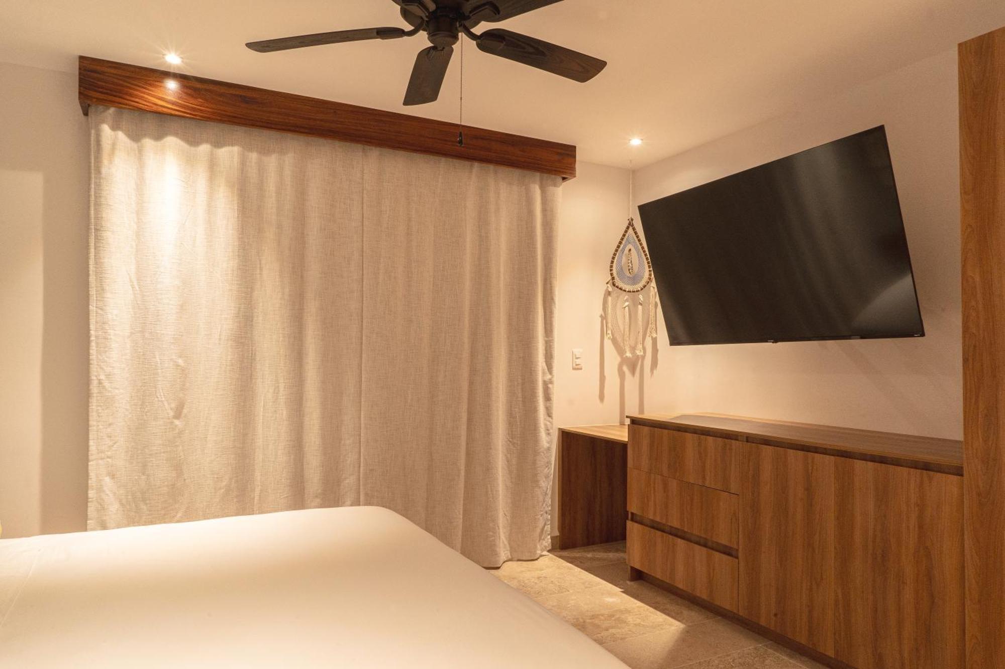 Modern Sleeps 2 Tulum