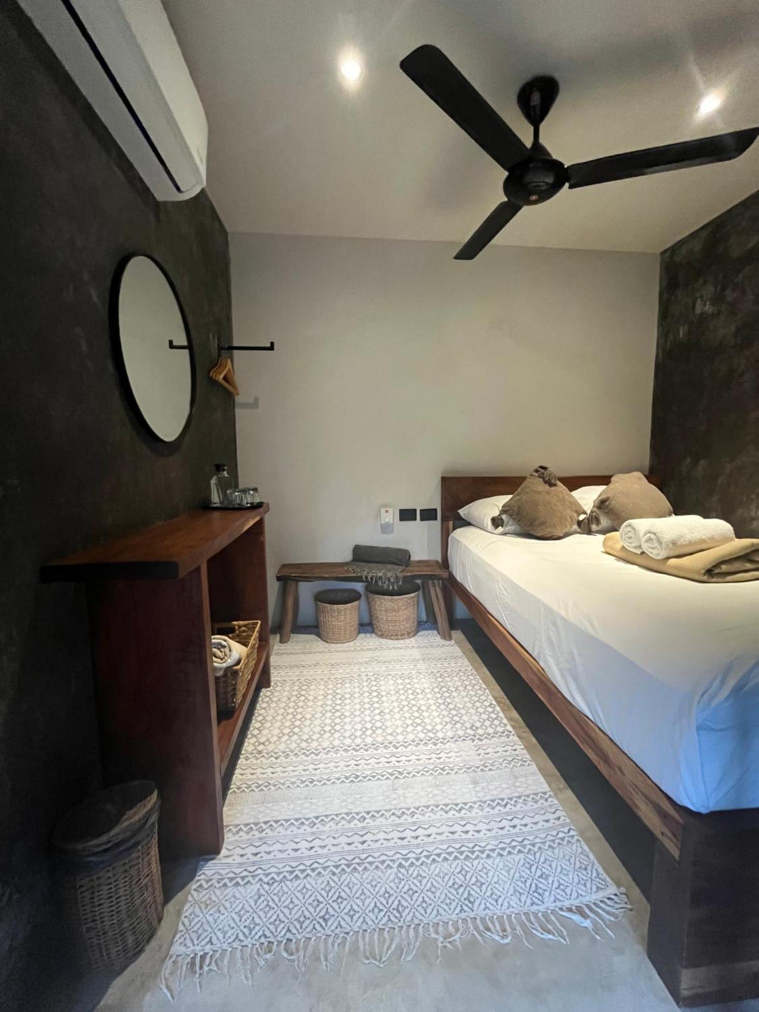 Hostal Meteora & Coffeehouse Tulum
