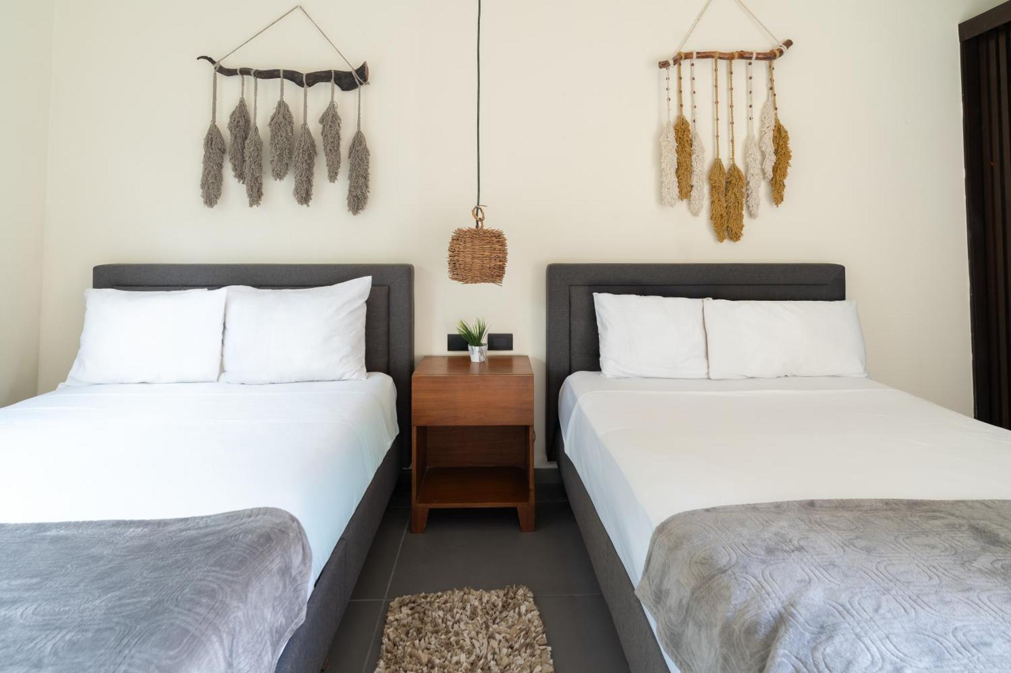 Asana 5 Luxe Retreat -