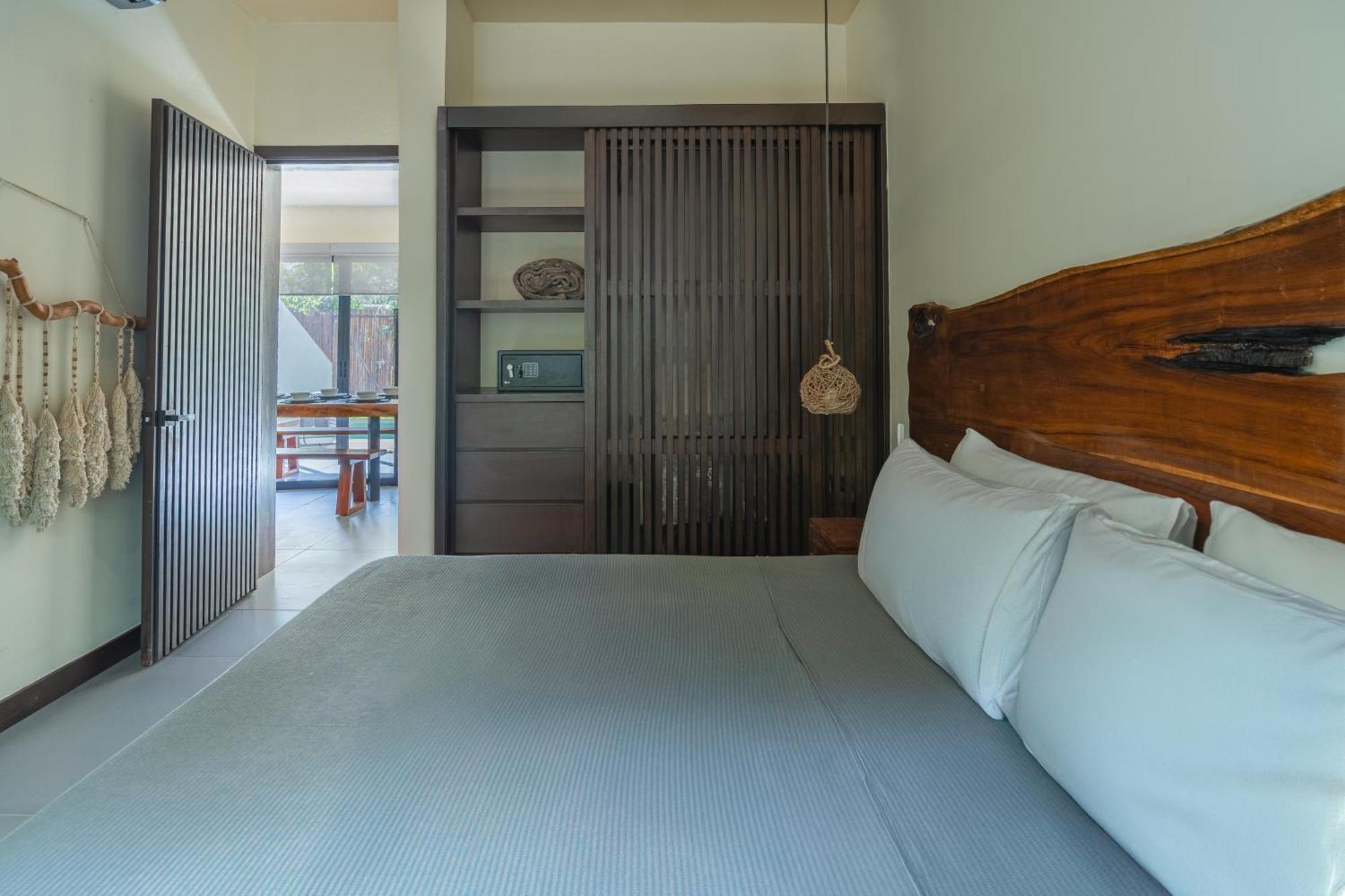 Asana 5 Luxe Retreat - *