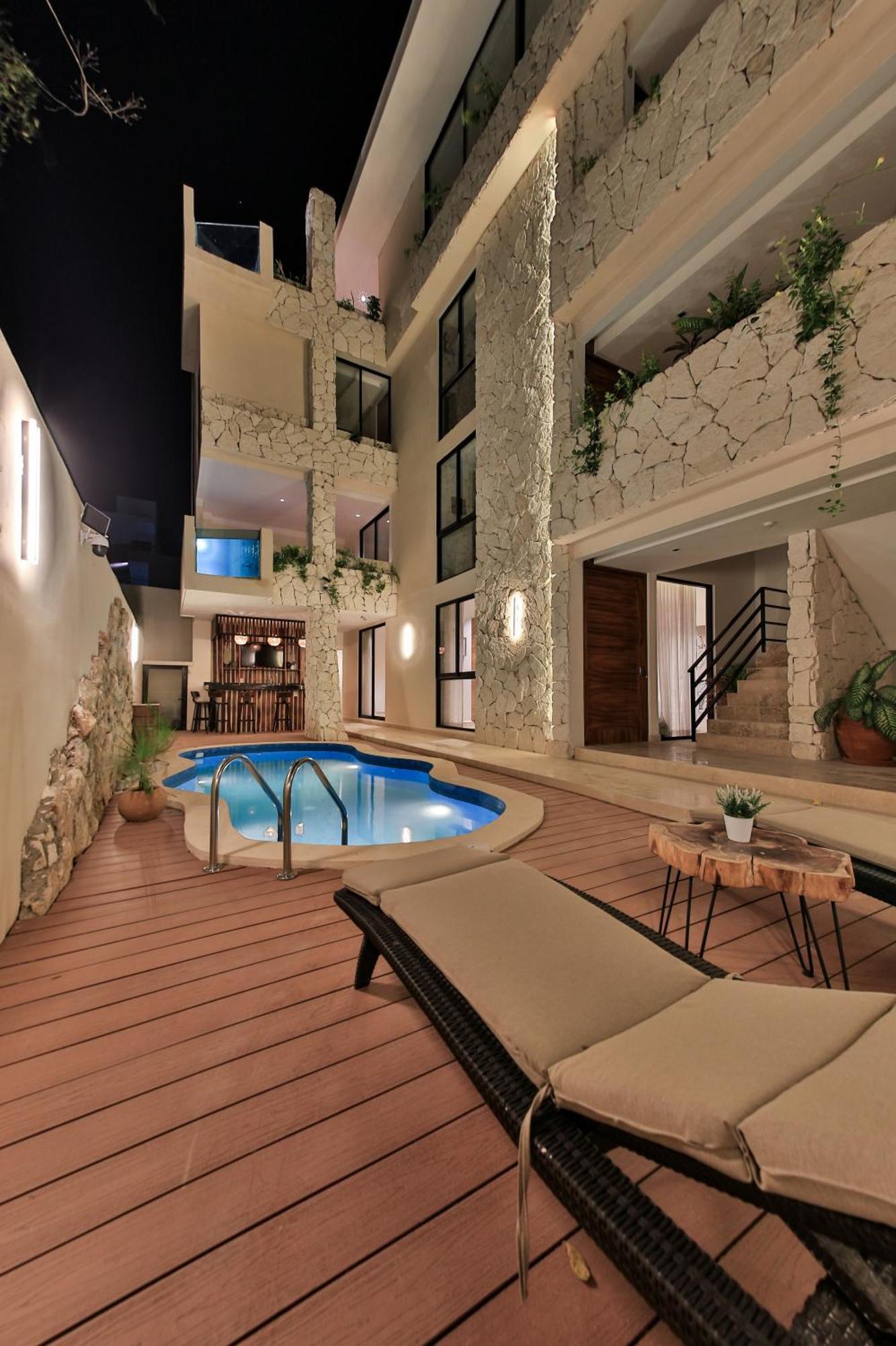Sak Tuunich Luxury Residences *