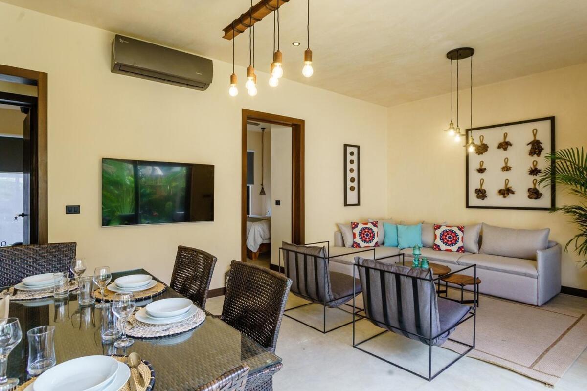 Selva Friends And Family Up To 12 People 4 *
