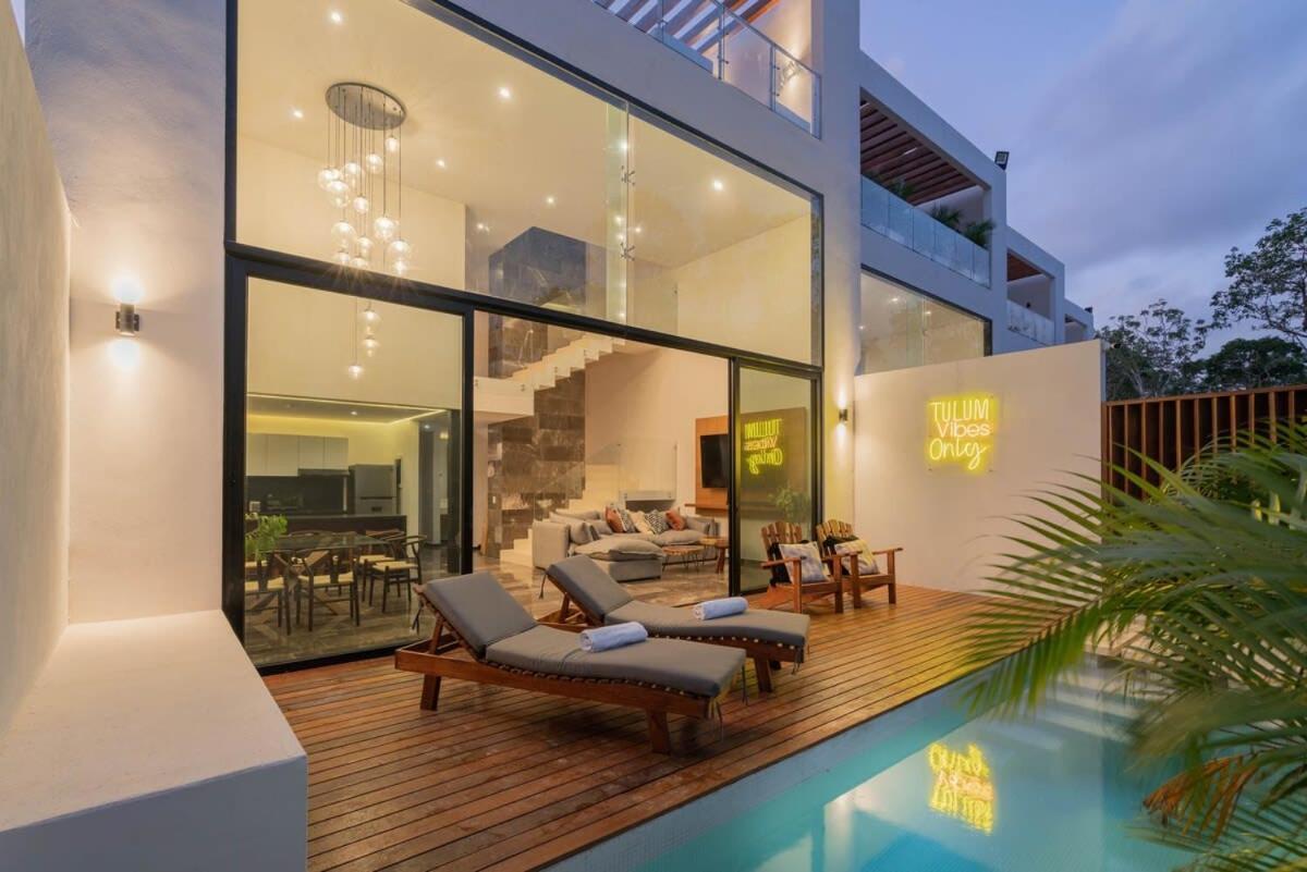 Luxury 4br With 3 Pools & Paddle Court, Karanda Tulum