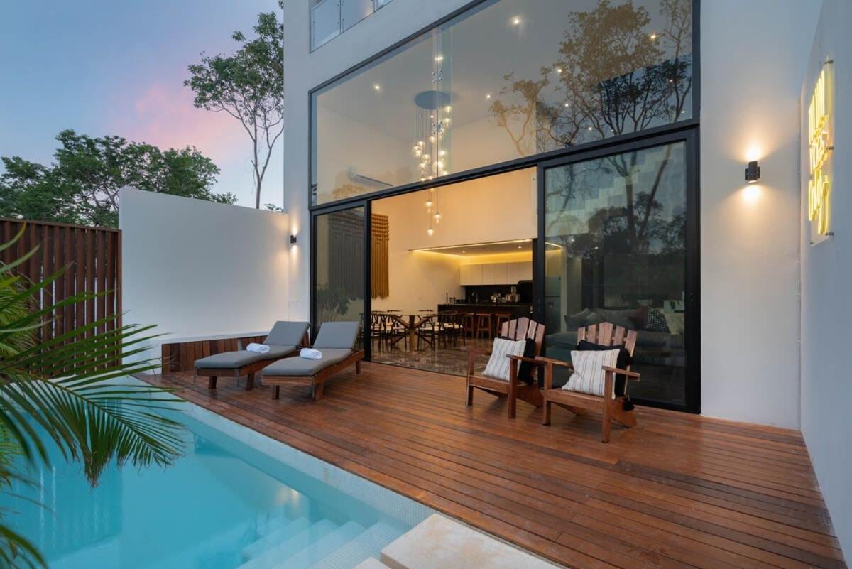 Luxury 4br With 3 Pools & Paddle Court, Karanda Tulum
