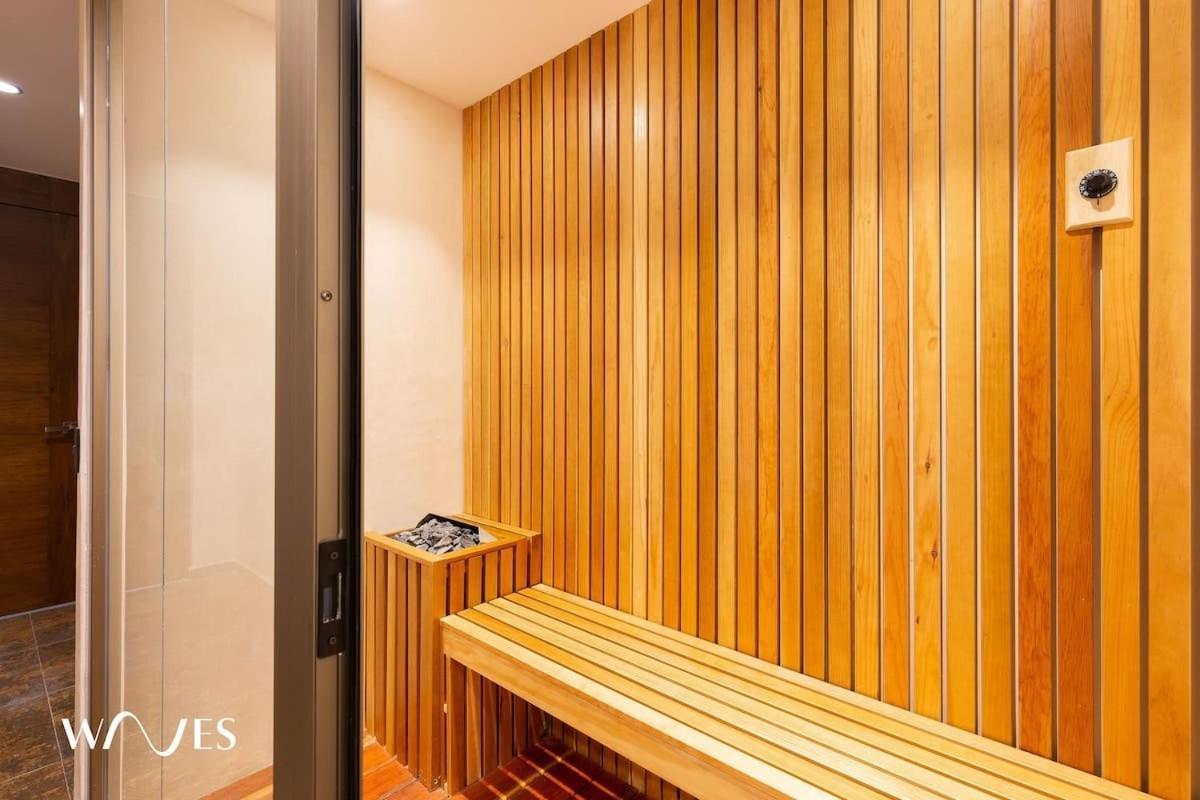 Luminous 2 Bedroom With Roof Pool Close To Zone By Waves Management Сasa de vacaciones *