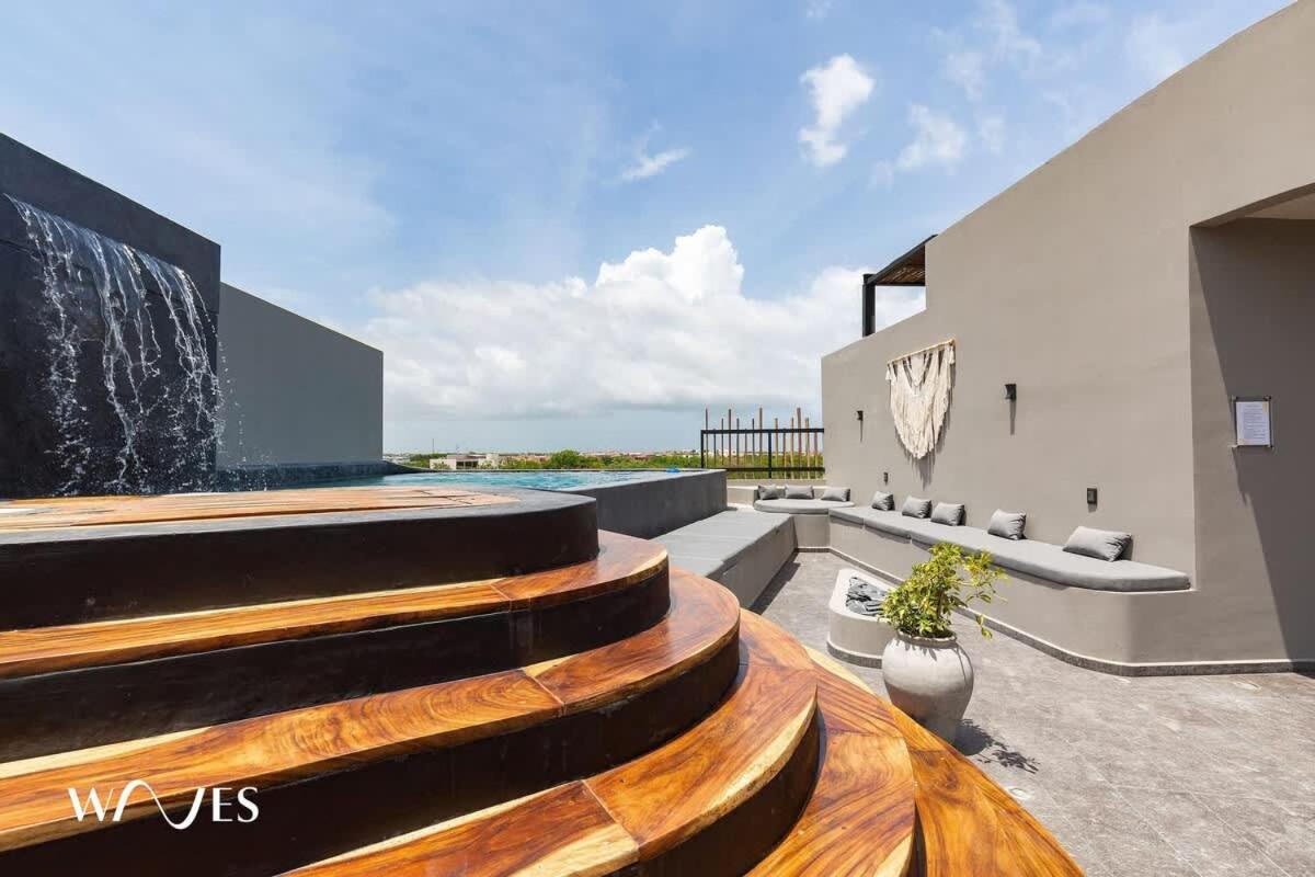 Luminous 2 Bedroom With Roof Pool Close To Zone By Waves Management Сasa de vacaciones