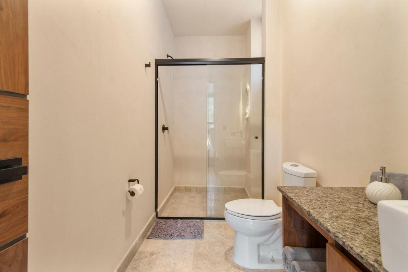 Boho Ground Floor Retreat Pool Near Apartamento *