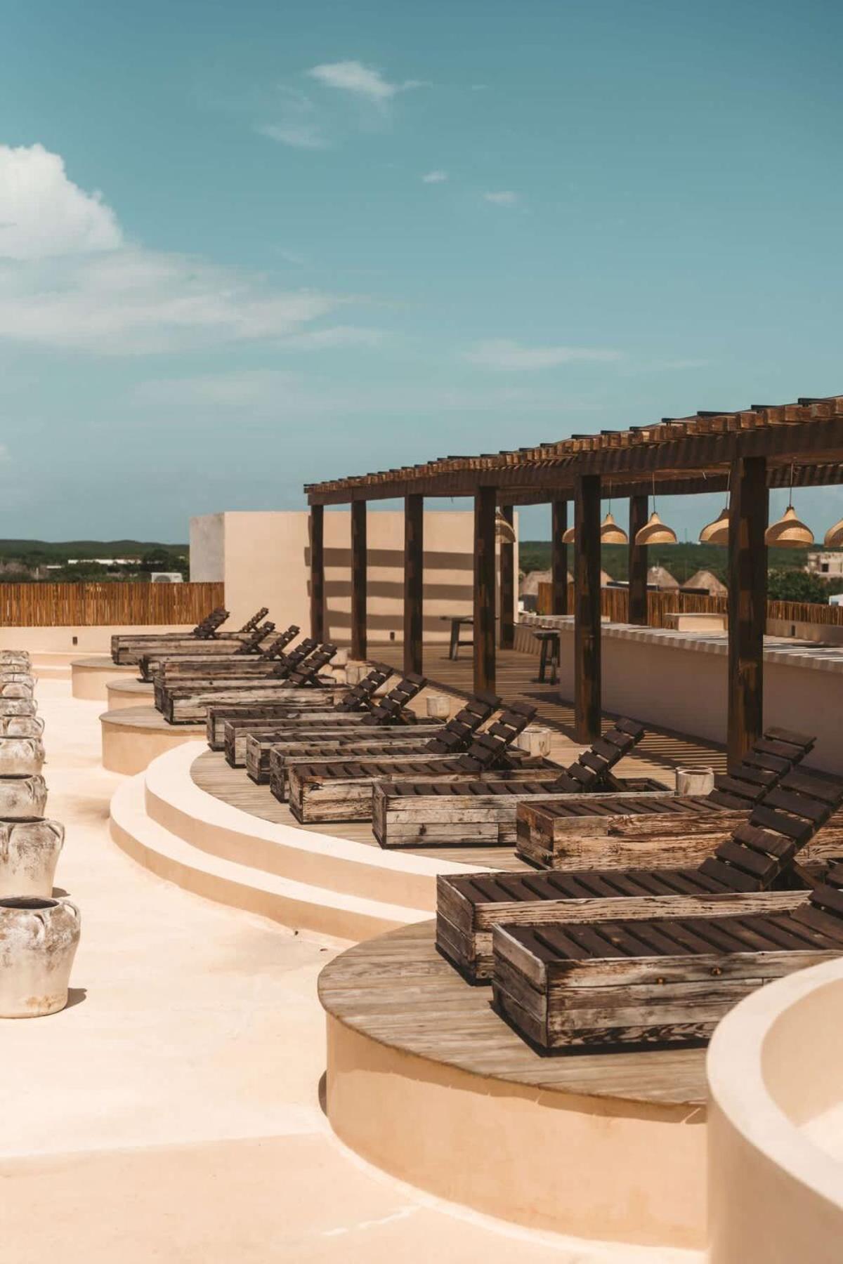 Luxury 3 Bdr With Gym And Rooftop Pool