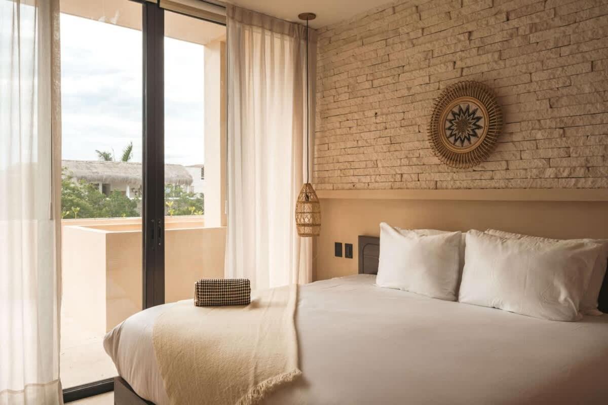 Luxury 3 Bdr With Gym And Rooftop Pool *