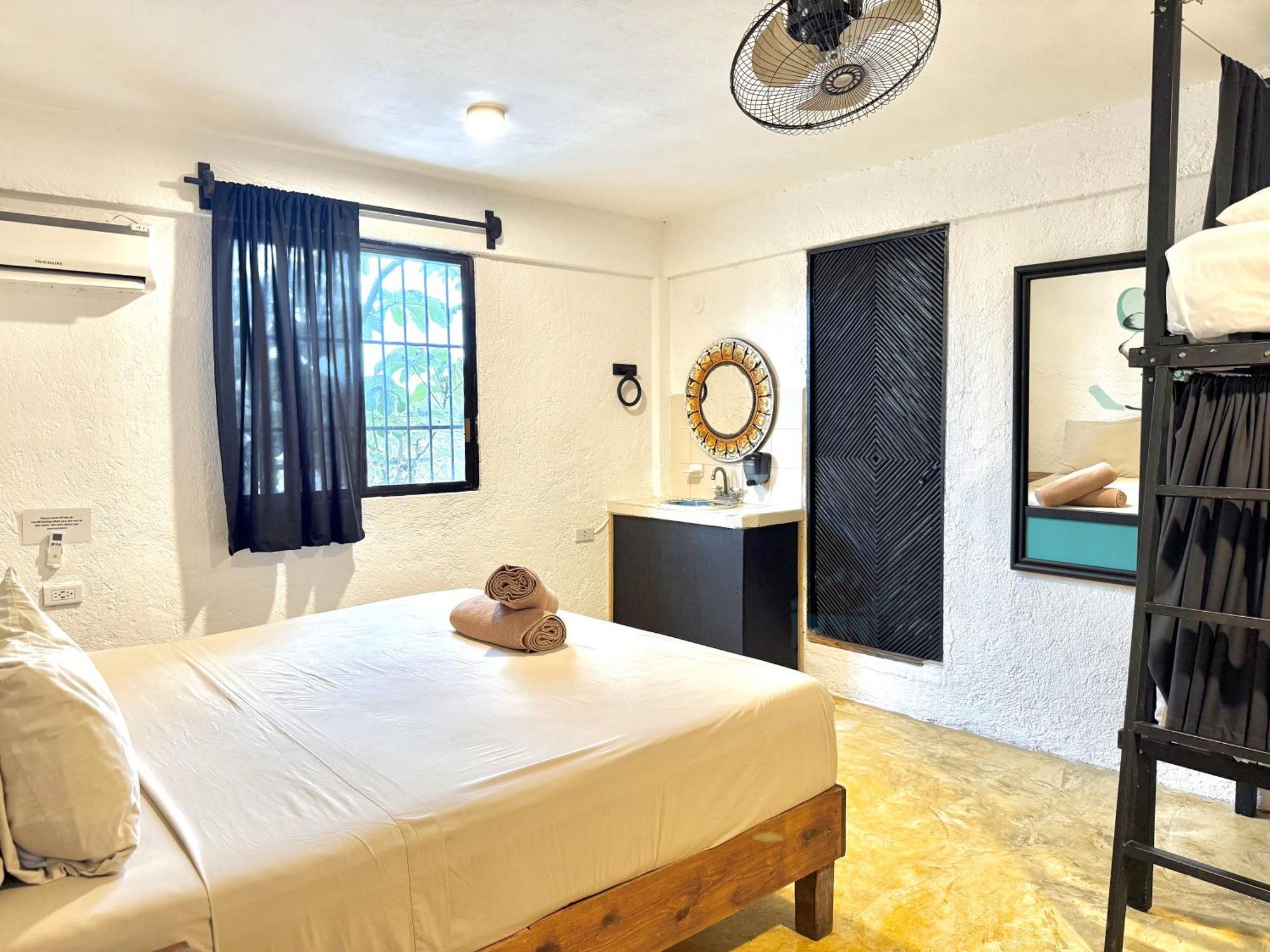 Hostel Oryx Tulum