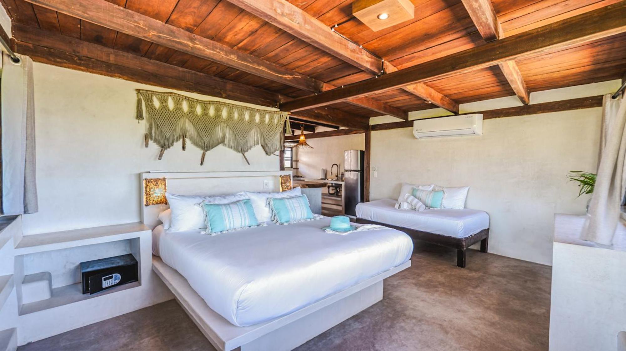 Hotel Amansala 4*