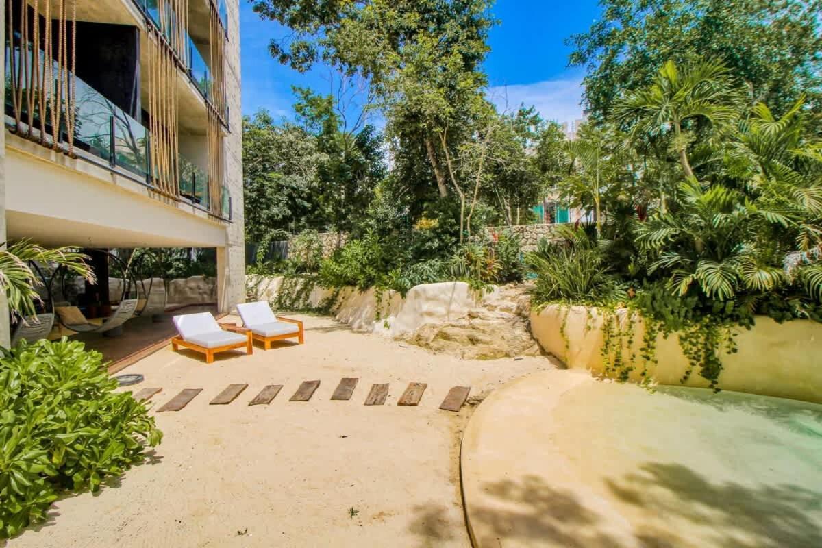 Main Street To The At Coba Av Apartamento