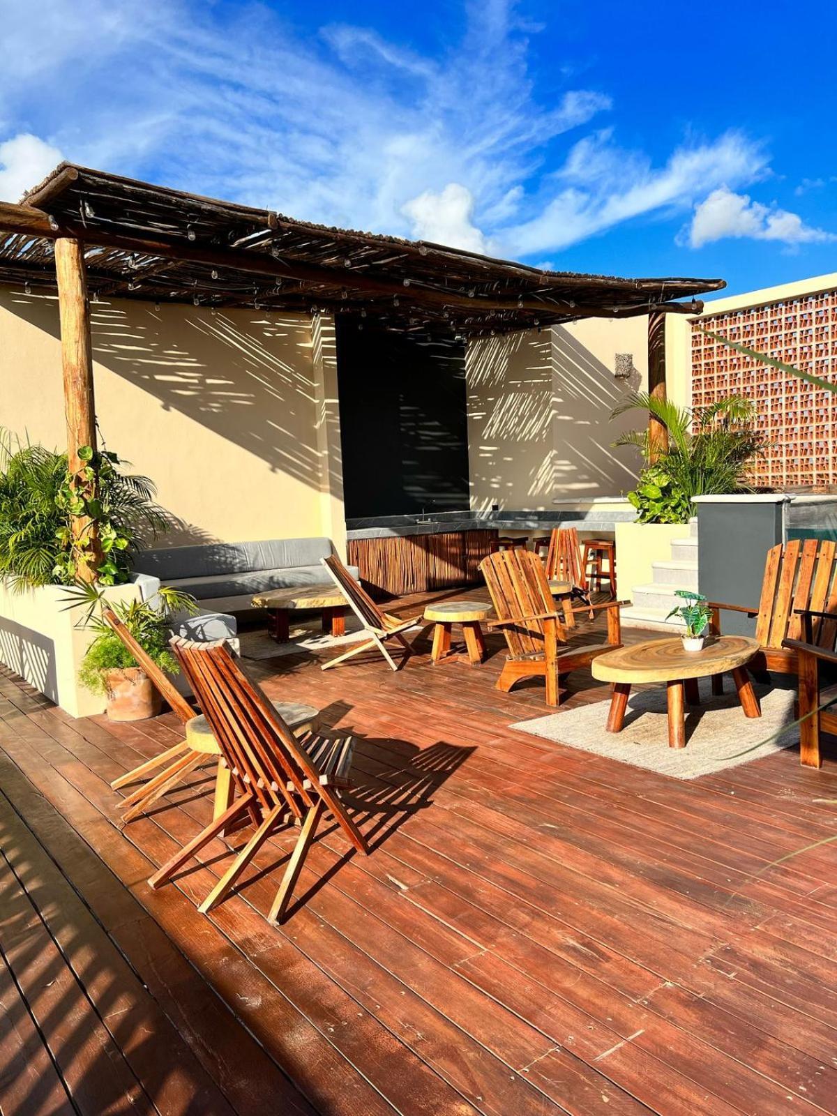 Jacuzzi Retreat Sunrise Haven Apartment *