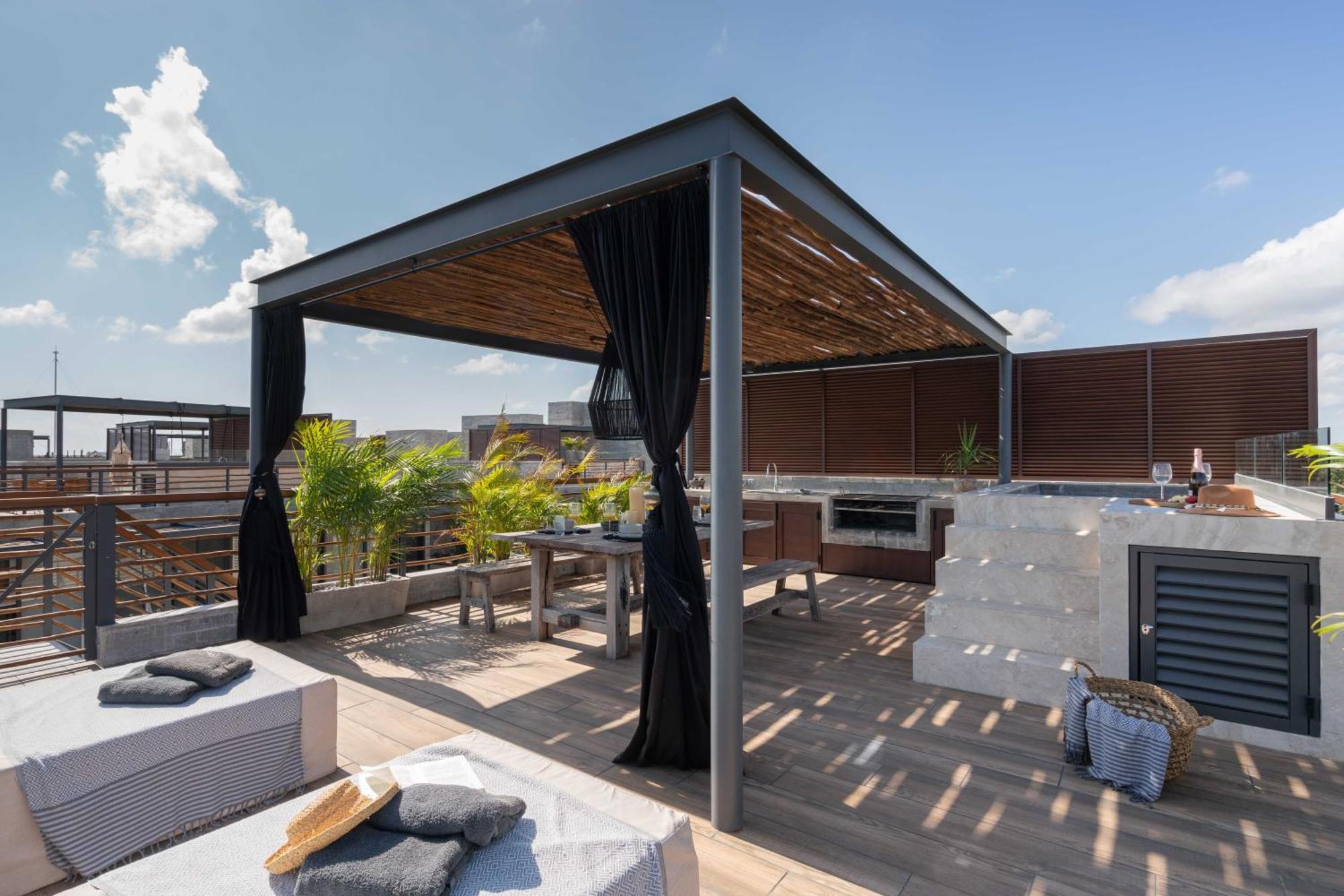 Amazing Penthouse Private Pool Close To Apartment *