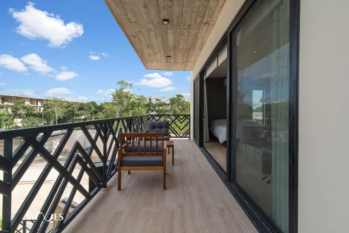 Spacious Loft With Balcony Near Zone Palais By Waves Apartamento *