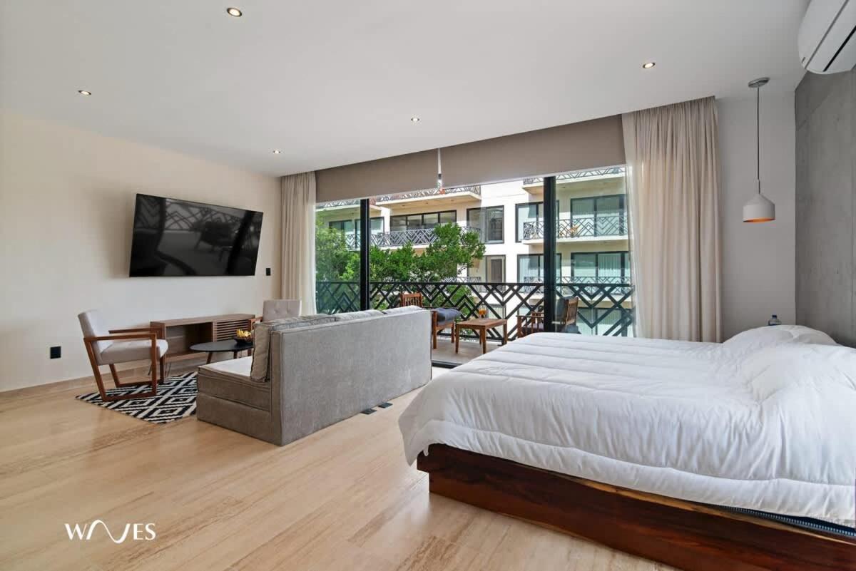 Spacious Loft With Balcony Near Zone Palais By Waves